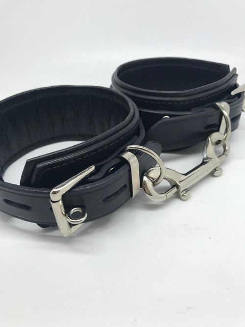 Deluxe Lockable Restraints Kit