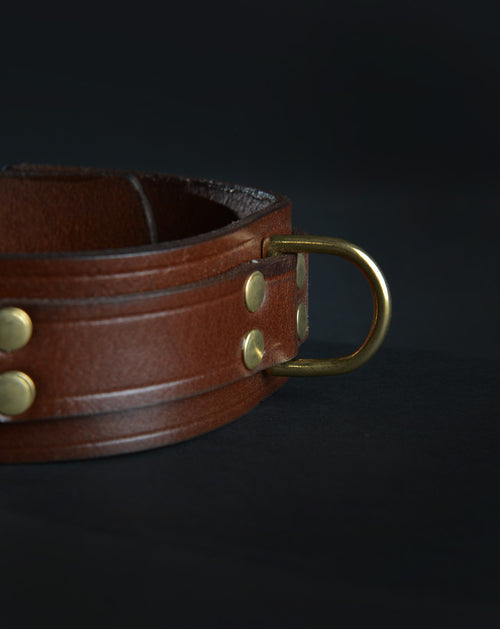 Brown leather Classic Bondage Collar