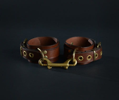 Brown leather Classic Bondage Wrist Restraints