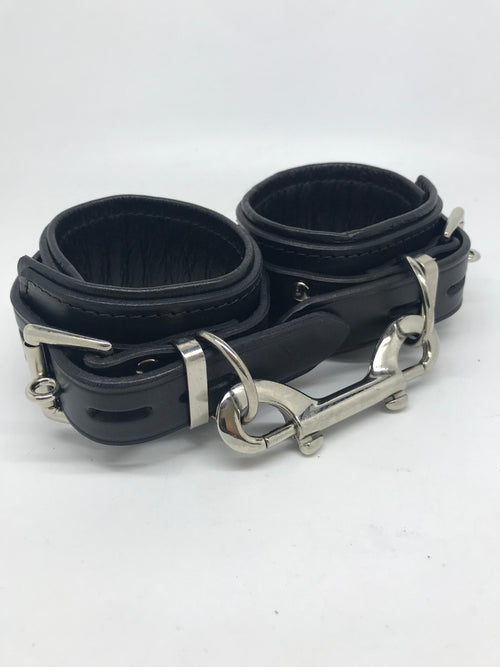 Deluxe Lockable Restraints Kit